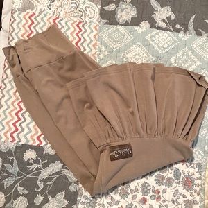 Matilda Jane Ruffle Crop Pants size S